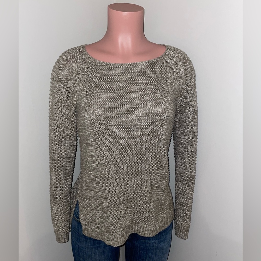 H&M Casual Knit Sweater. XS